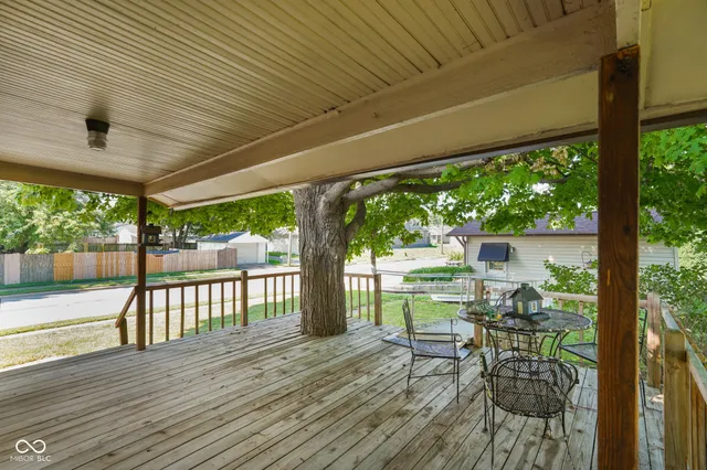 $181,900 | 100 North 6th Avenue, Beech Grove, IN 46107