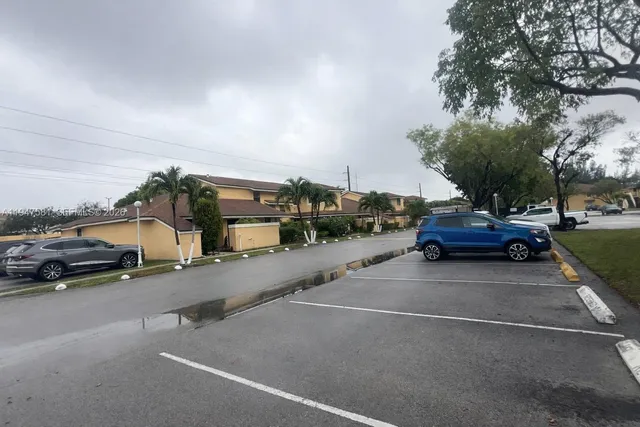 $163,000 | 500 Northwest 214th Street, Unit 103, Miami Gardens, FL 33169