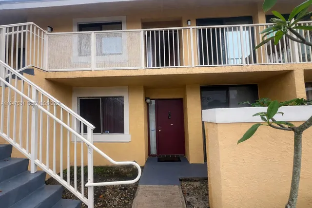 $163,000 | 500 Northwest 214th Street, Unit 103, Miami Gardens, FL 33169
