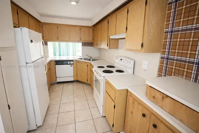 $163,000 | 500 Northwest 214th Street, Unit 103, Miami Gardens, FL 33169