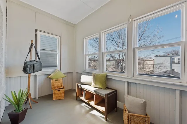 $2,350 | 2434 North Avers Avenue, Unit 1, Chicago, IL 60647