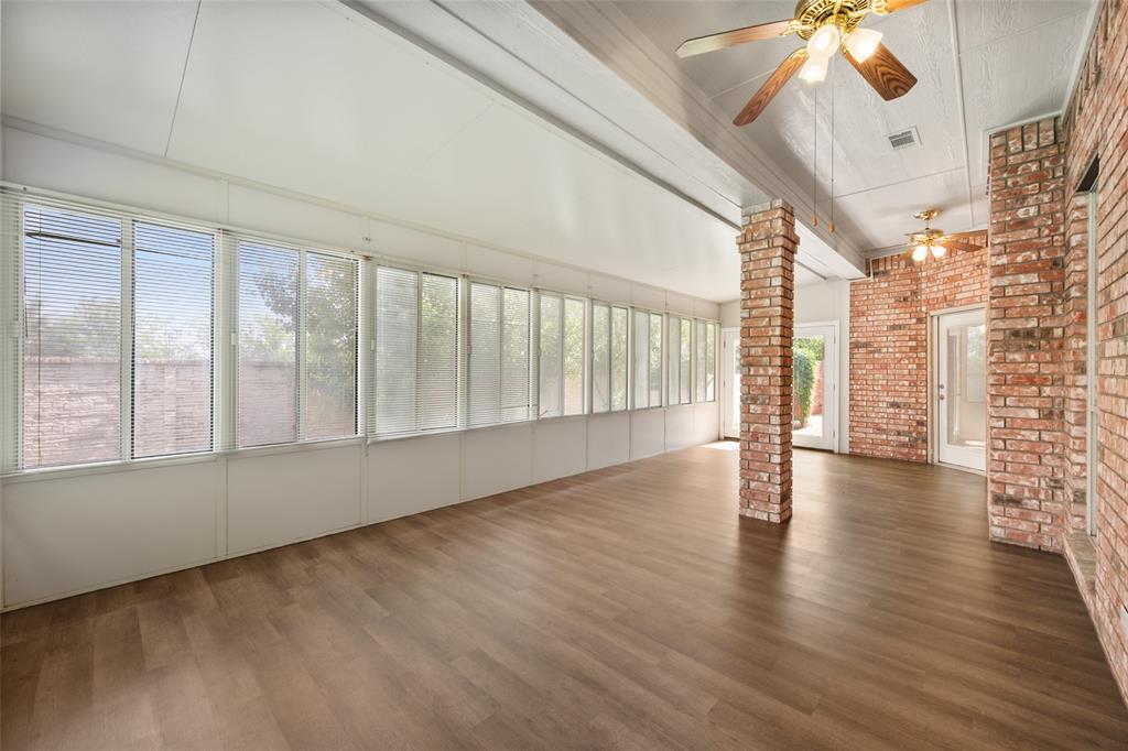 412 Springhill Court Burleson, TX 76028 - Photo 26 of 36