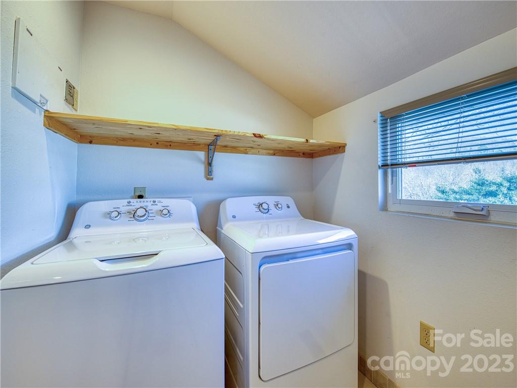 947 North Canton Road Canton, NC 28716 - Photo 23 of 24 a utility room with dryer and washer