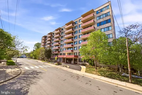 $239,000 | 4201 Cherry Hill Road, Unit 503, Arlington, VA 22207