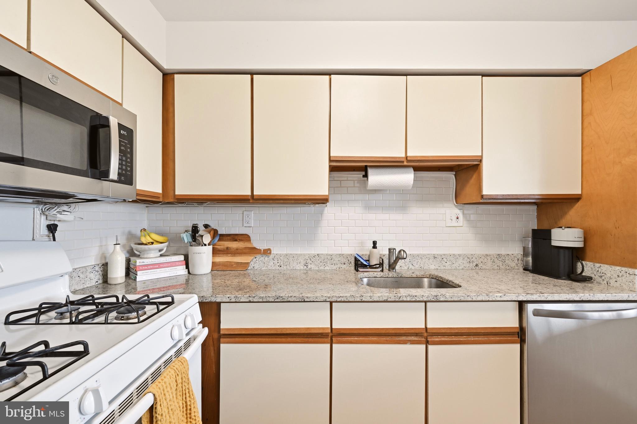4201 Cherry Hill Road, Unit 503 Arlington, VA 22207 - Photo 25 of 45