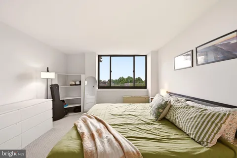 $239,000 | 4201 Cherry Hill Road, Unit 503, Arlington, VA 22207