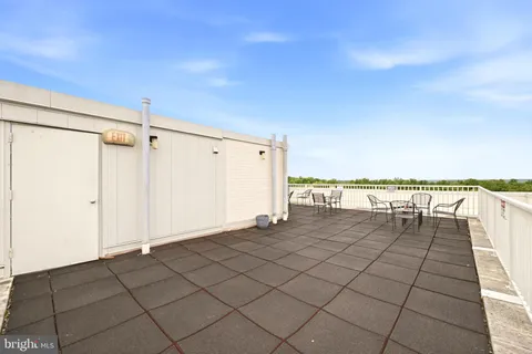 $239,000 | 4201 Cherry Hill Road, Unit 503, Arlington, VA 22207