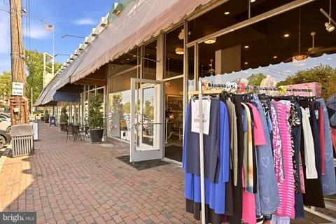 $239,000 | 4201 Cherry Hill Road, Unit 503, Arlington, VA 22207