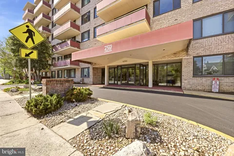 $239,000 | 4201 Cherry Hill Road, Unit 503, Arlington, VA 22207