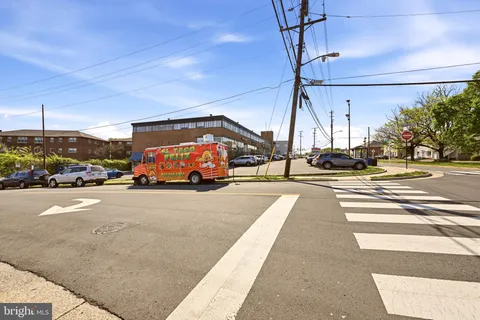 $239,000 | 4201 Cherry Hill Road, Unit 503, Arlington, VA 22207