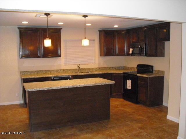 2502 West Wethersfield Road Phoenix, AZ 85029 - Photo 2 of 31 Kitchen new granite