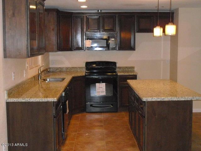 2502 West Wethersfield Road Phoenix, AZ 85029 - Photo 3 of 31 New kitchen