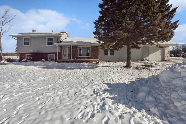 $299,000 | 5740 North Coleman Road, Coleman, MI 48618