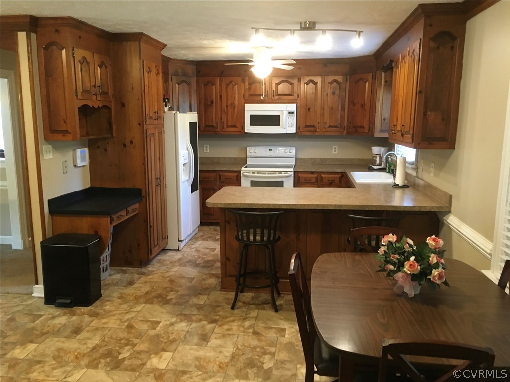 9321 Goodman Road Quinton, VA 23141 - Photo 12 of 44 Gallery Image 12