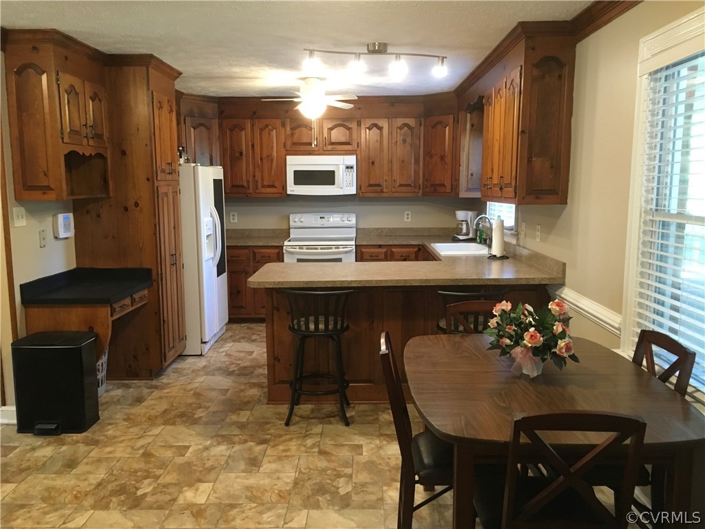 9321 Goodman Road Quinton, VA 23141 - Photo 13 of 44 Gallery Image 13