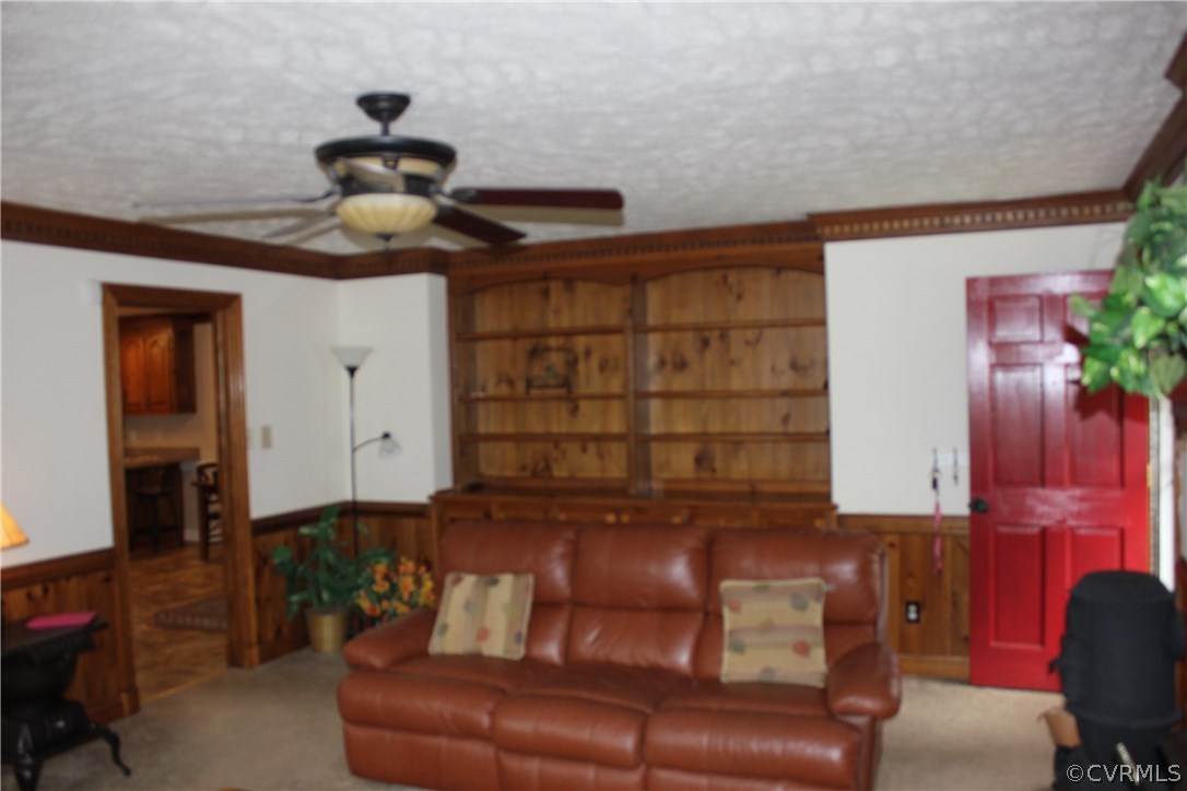 9321 Goodman Road Quinton, VA 23141 - Photo 9 of 44 FAMILY ROOM