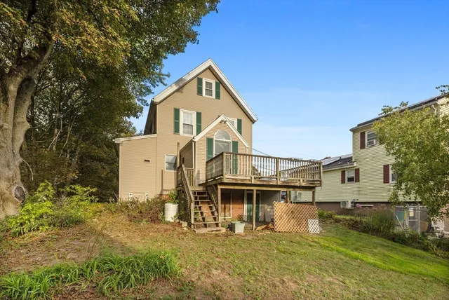 front view of house with a yard