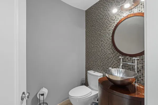 $25,000 | 632 3rd Key Drive, Fort Lauderdale, FL 33304