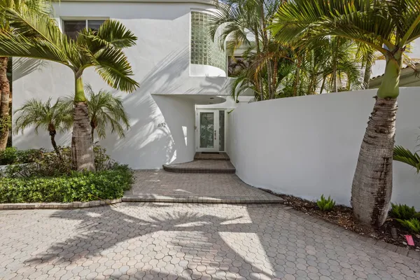 $25,000 | 632 3rd Key Drive, Fort Lauderdale, FL 33304