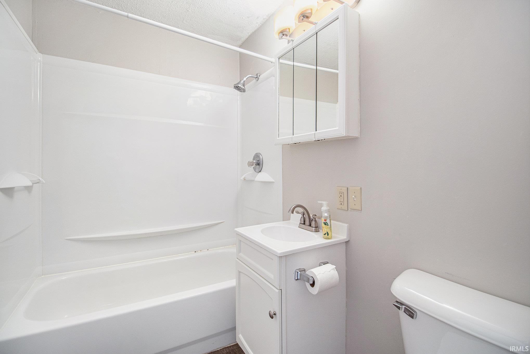 18149 Bulla Road South Bend, IN 46637 - Photo 17 of 27 Gallery Image 17