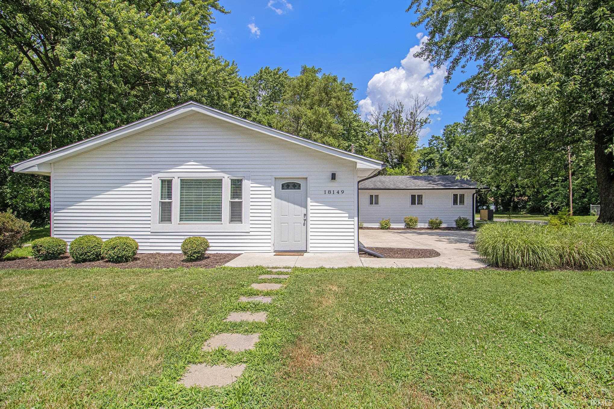 18149 Bulla Road South Bend, IN 46637 - Photo 2 of 27 Gallery Image 2