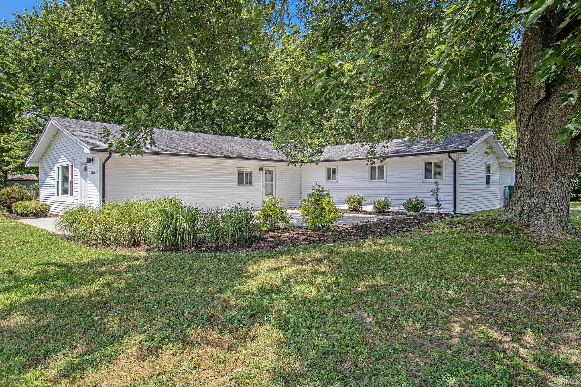 18149 Bulla Road South Bend, IN 46637 - Photo 3 of 27 Gallery Image 3