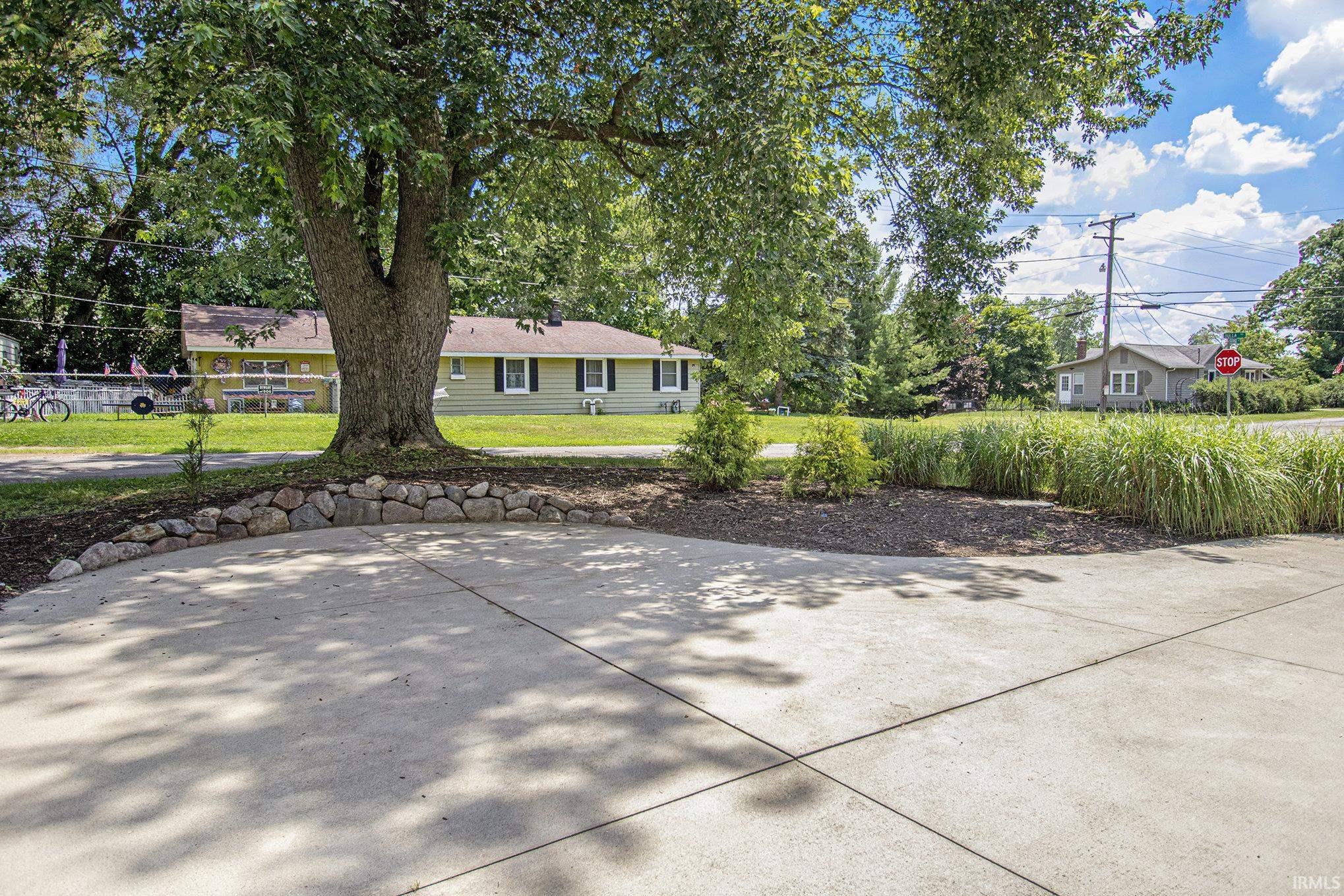 18149 Bulla Road South Bend, IN 46637 - Photo 4 of 27 Gallery Image 4
