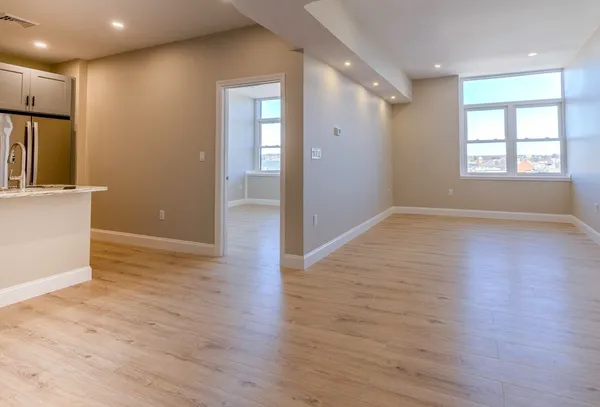 $2,650 | 340 Main Street, Unit 703, Melrose, MA 02176