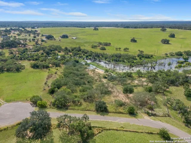 $200,000 | 200 Lolita Drive, Lytle, TX 78052