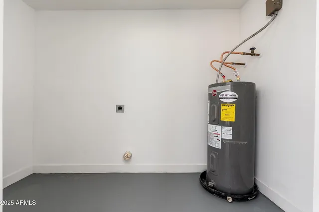 $414,999 | 5652 West Brown Street, Glendale, AZ 85302