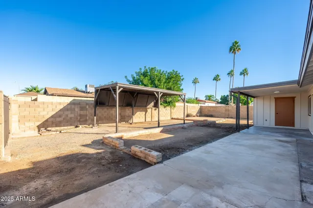 $414,999 | 5652 West Brown Street, Glendale, AZ 85302