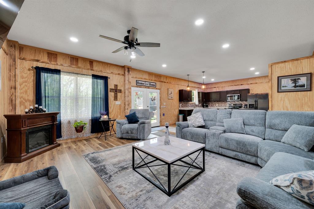 2263 Old Dicey Road Weatherford, TX 76085 - Photo 29 of 40 a living room with furniture