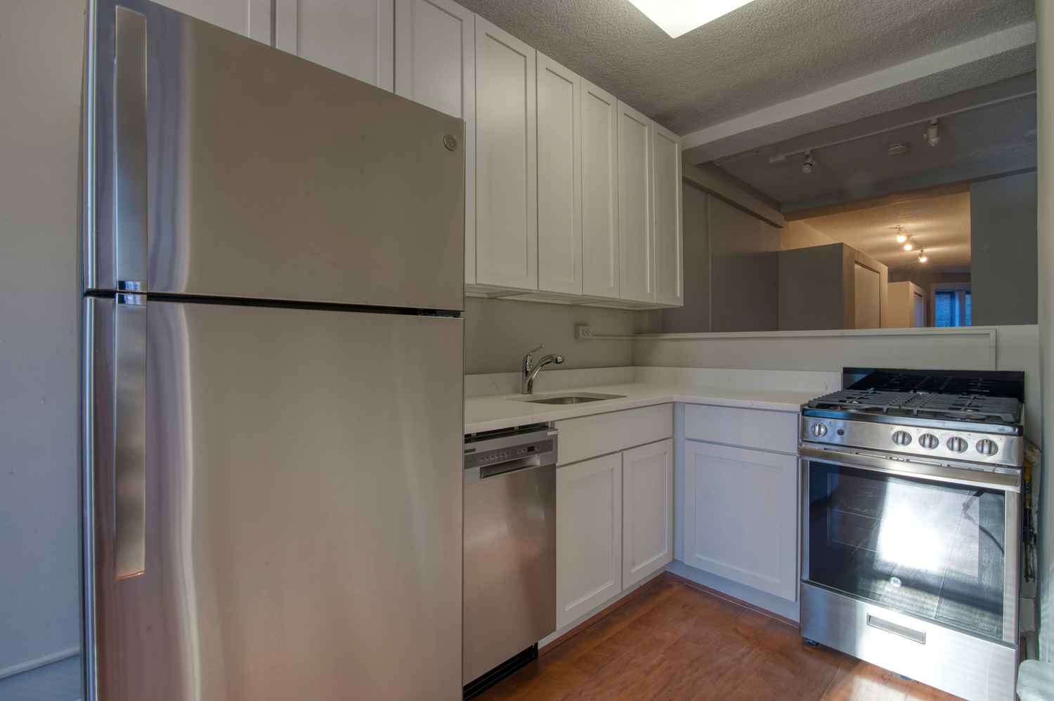 Undisclosed Address Chicago, IL 60613 - Photo 2 of 6