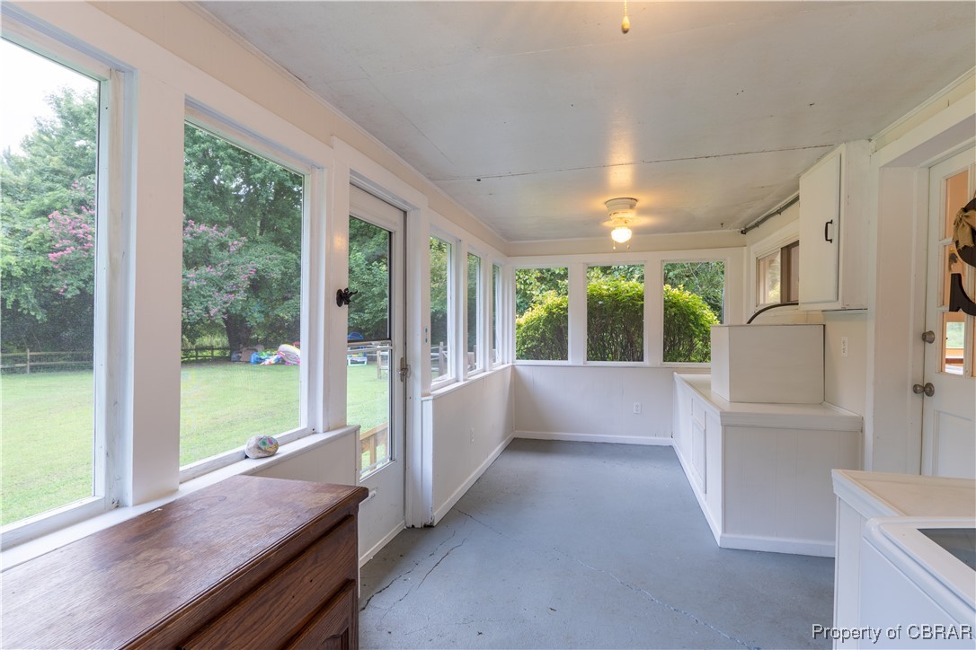 14302 Burwells Bay Road Smithfield, VA 23430 - Photo 21 of 39 Gallery Image 21