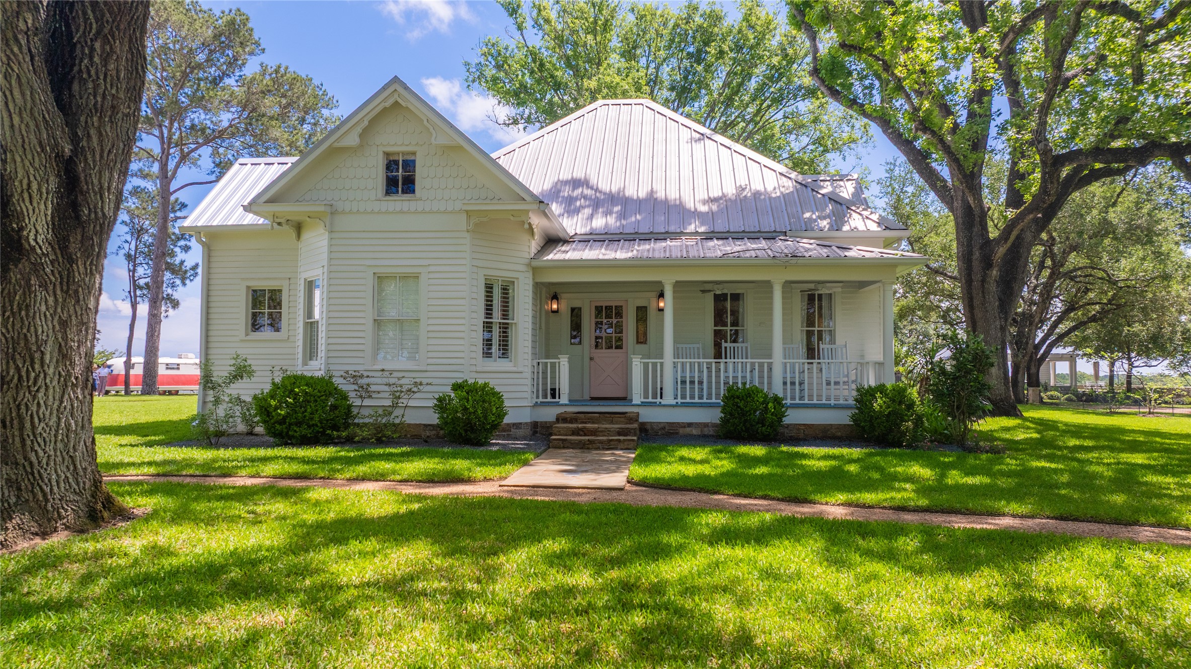 2228 Center Hill Road Bellville, TX 77418 - Photo 24 of 50 Guest house