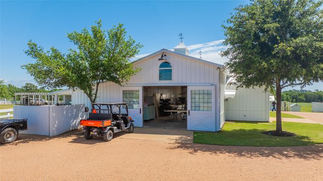 $29,000,000 | 2228 Center Hill Road, Bellville, TX 77418