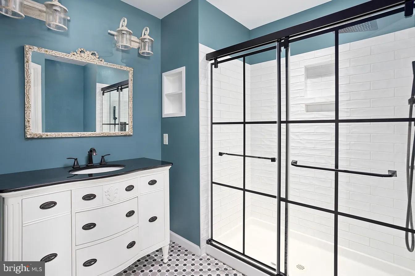 433 Mowat Circle Hamilton, NJ 08690 - Photo 21 of 36 Stylish bathroom with modern elegance.
