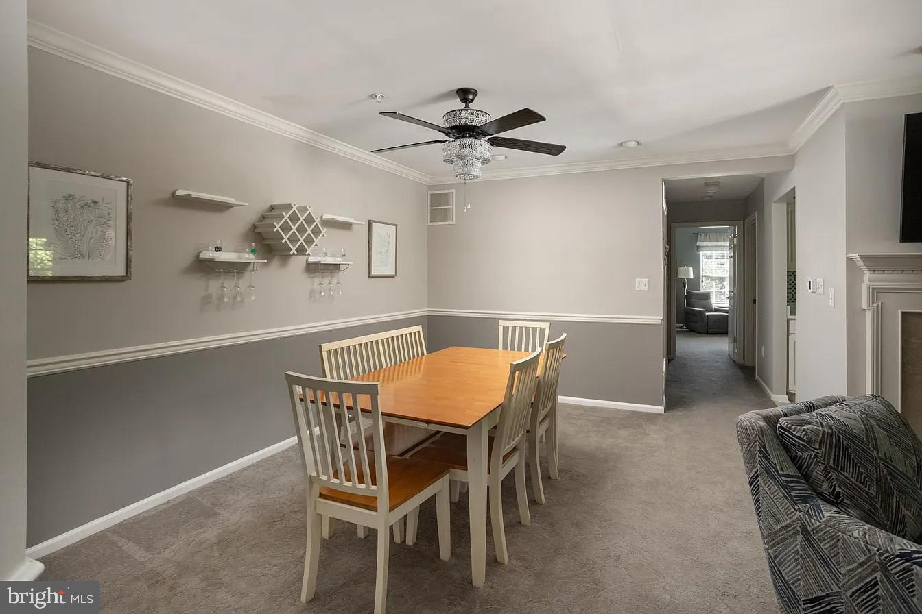 433 Mowat Circle Hamilton, NJ 08690 - Photo 9 of 36 Inviting dining space with modern charm.