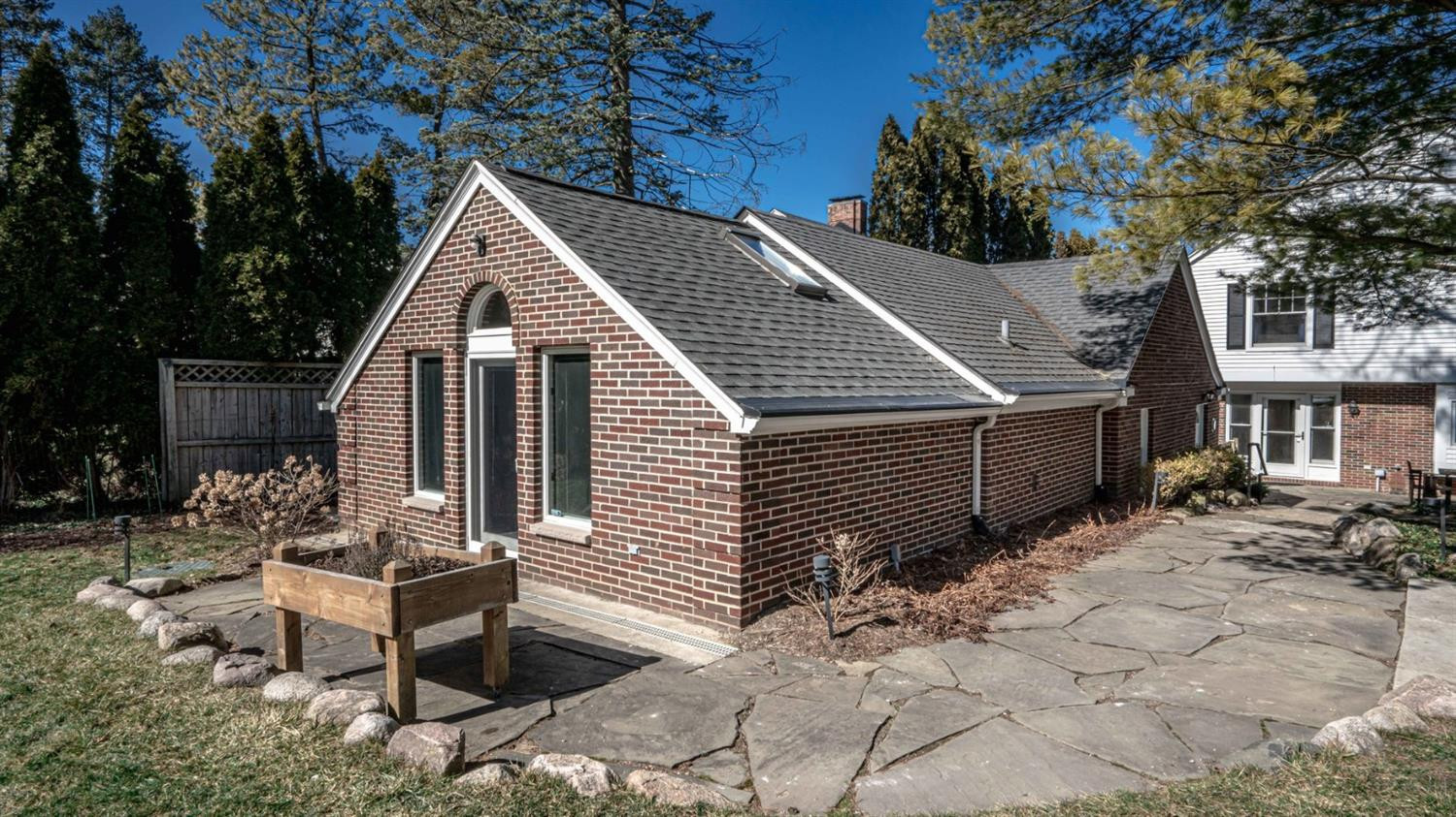 2126 Devonshire Road Ann Arbor, MI 48104 - Photo 71 of 90 Photo 71