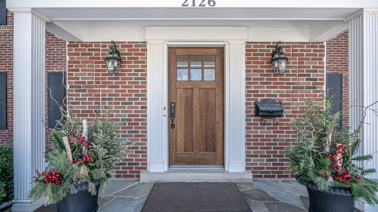 2126 Devonshire Road Ann Arbor, MI 48104 - Photo 8 of 90 Photo 8