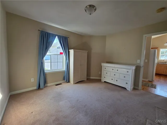 $280,000 | 129 Slindes Wood Circle, Cicero, NY 13212