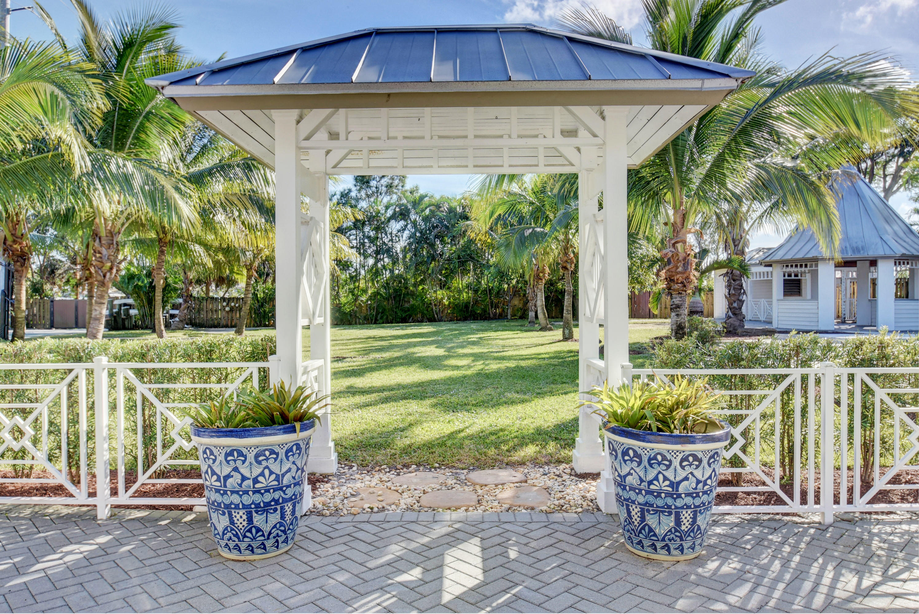 910 Southwest 21st Lane Boca Raton, FL 33486 - Photo 3 of 70 Amazing Property!