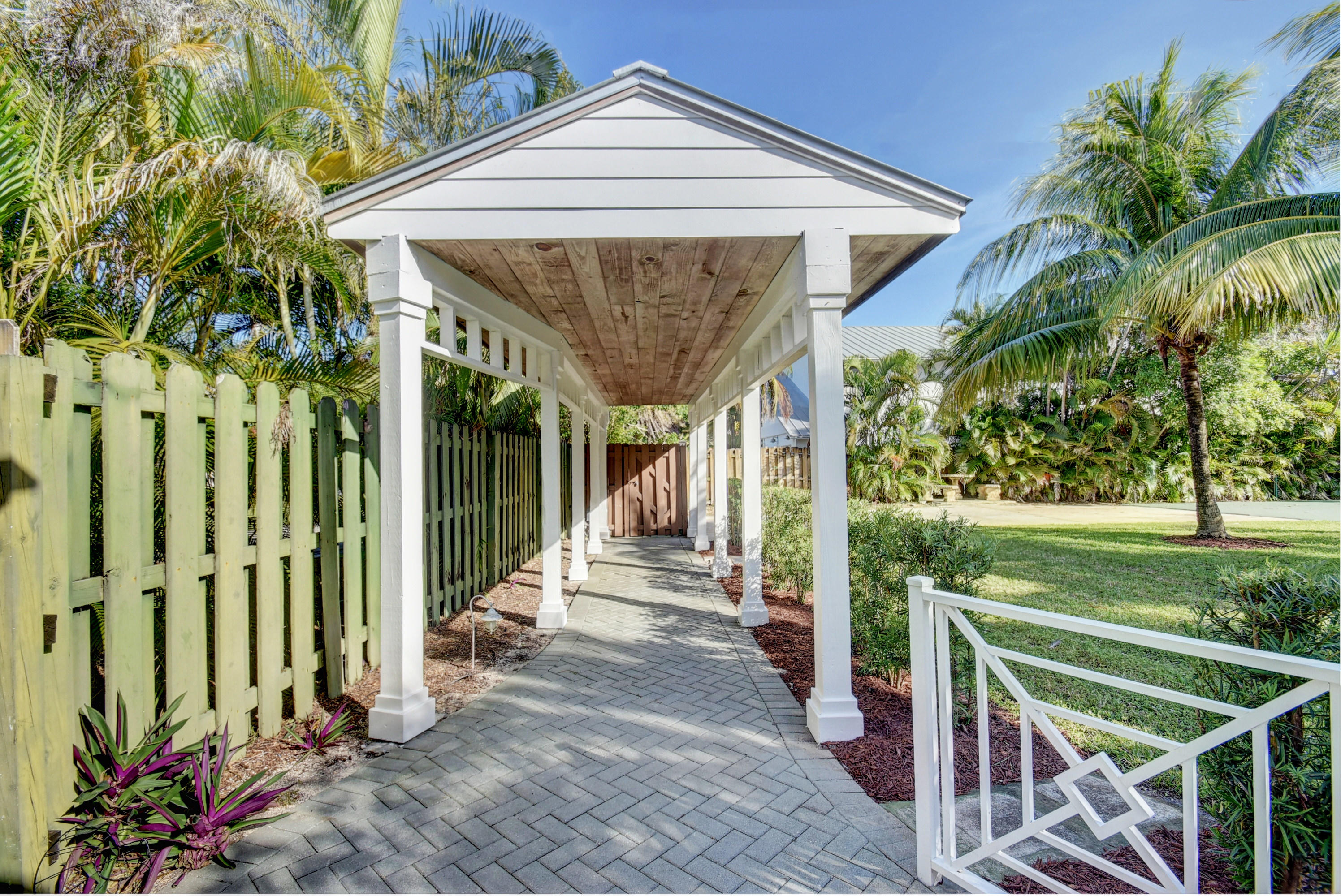 910 Southwest 21st Lane Boca Raton, FL 33486 - Photo 46 of 70 Beautiful Walkways
