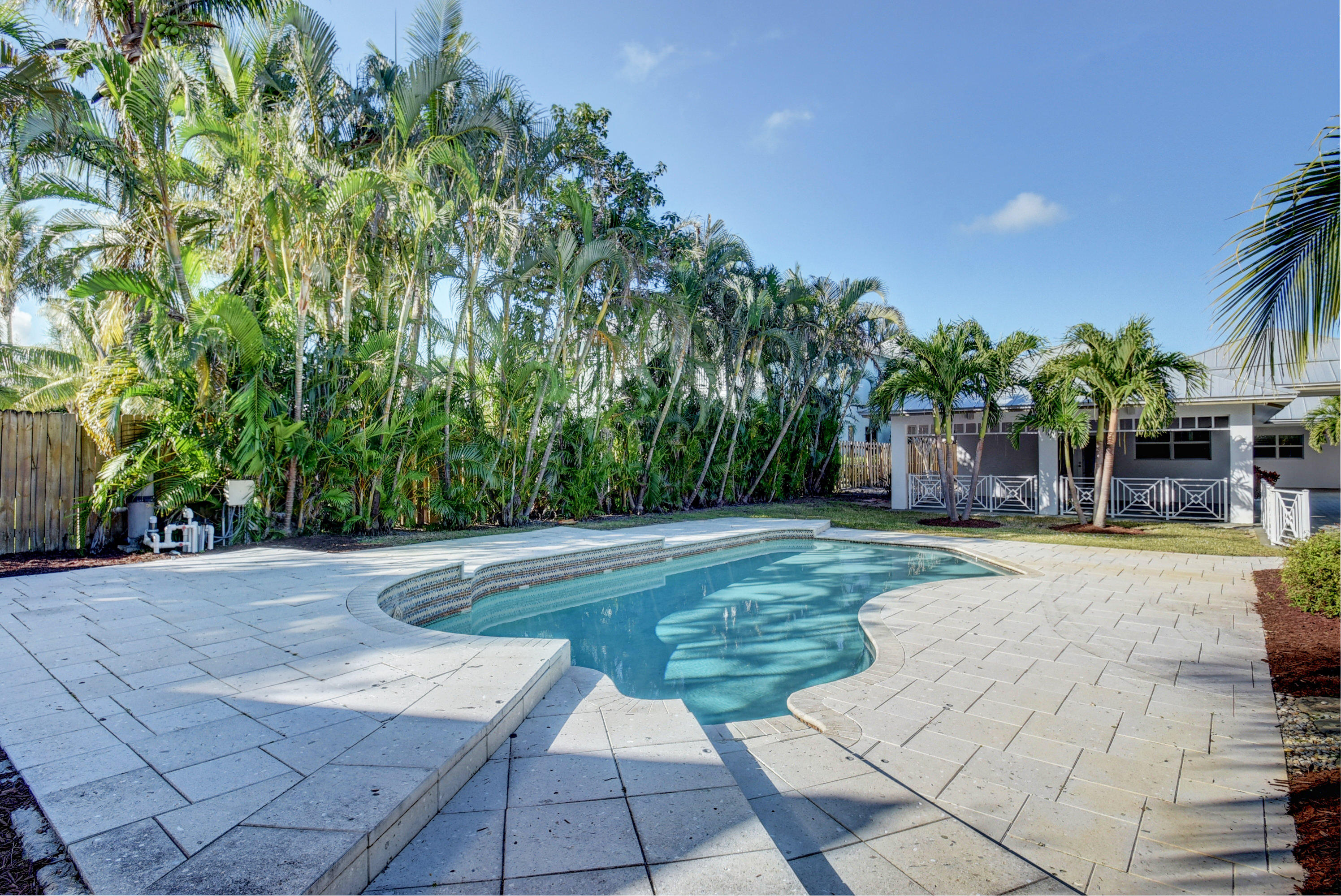 910 Southwest 21st Lane Boca Raton, FL 33486 - Photo 48 of 70 Lots of Privacy