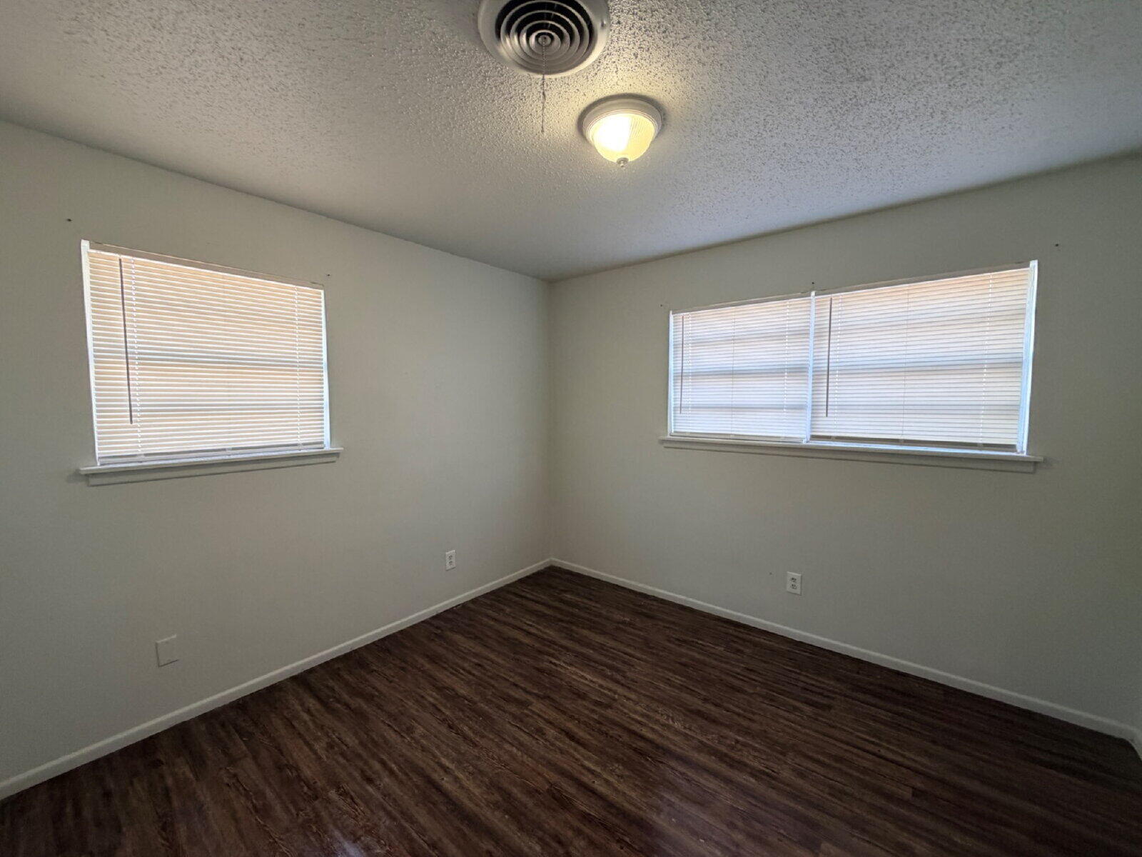 5508 13th Street, Unit B Lubbock, TX 79416 - Photo 17 of 26 large - 2026-02-06T160311.445