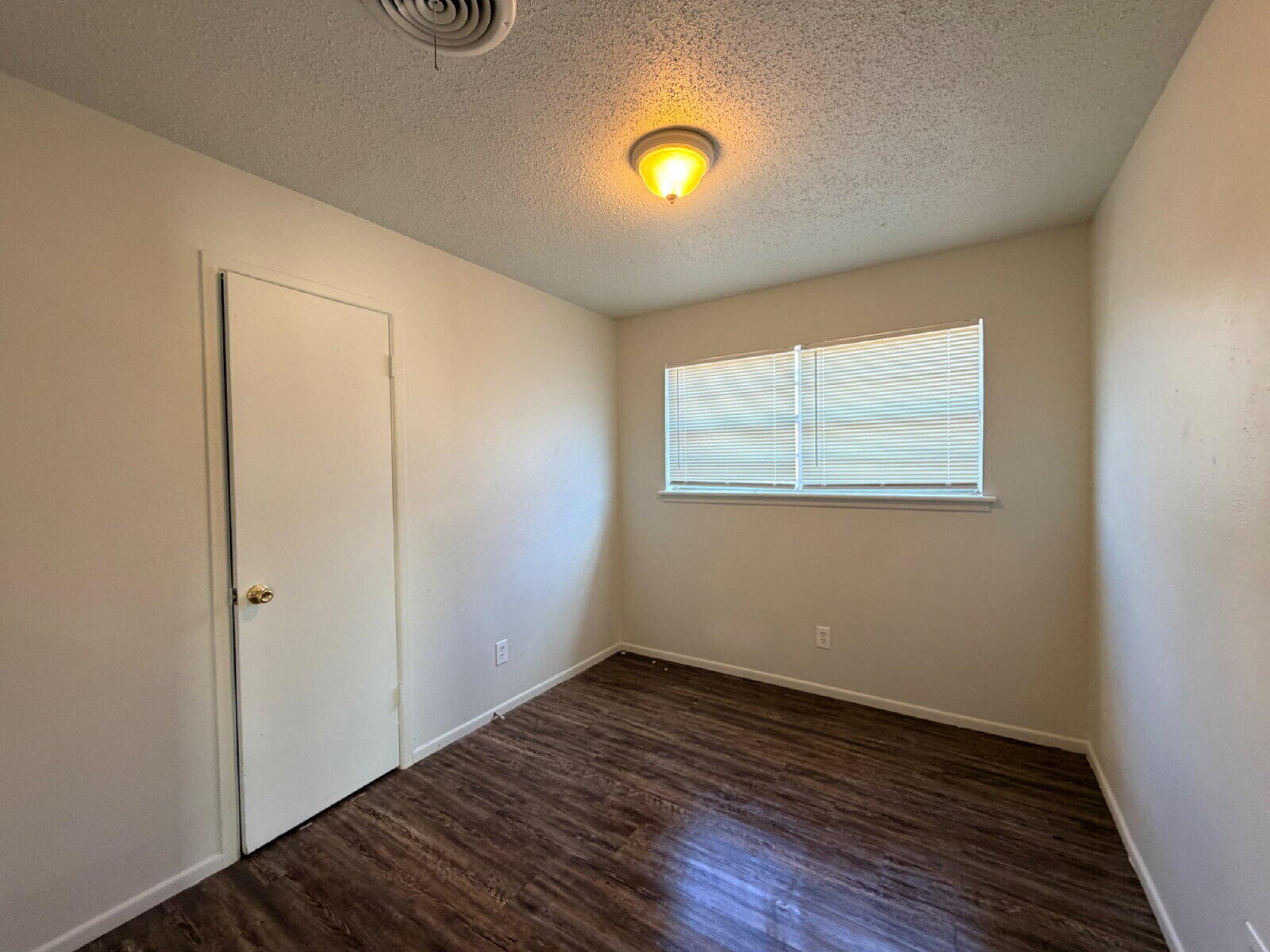 5508 13th Street, Unit B Lubbock, TX 79416 - Photo 21 of 26 large - 2026-02-06T160253.589