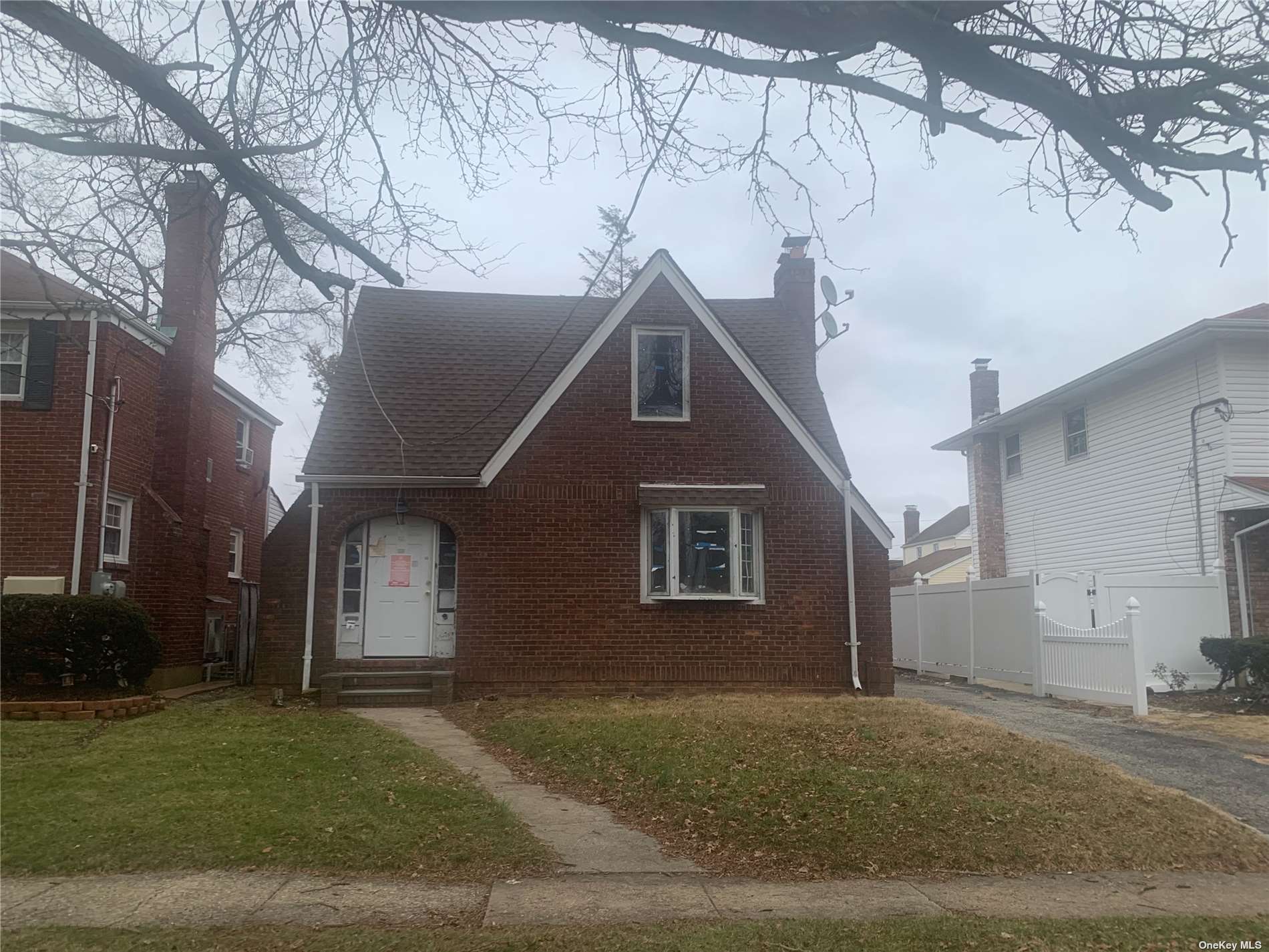 56 Belmont Pkwy  