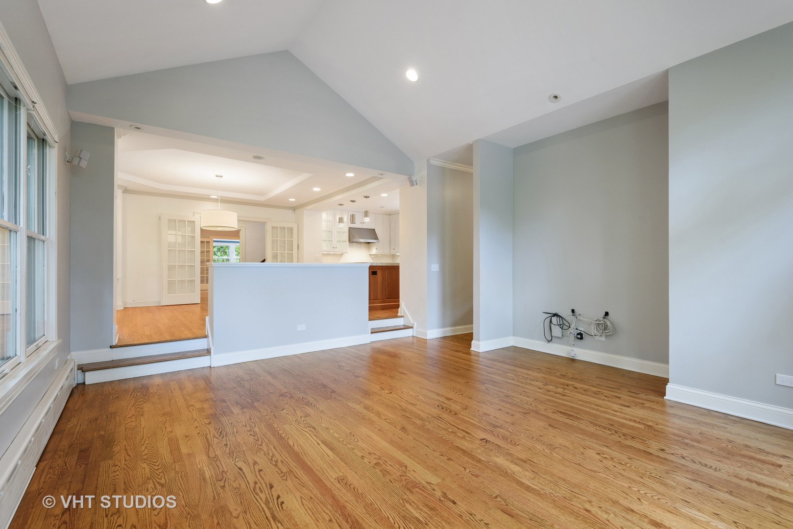 618 Central Avenue Wilmette, IL 60091 - Photo 13 of 29