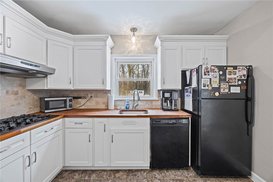 171 Tryon Park Rochester, NY 14609 - Photo 7 of 36