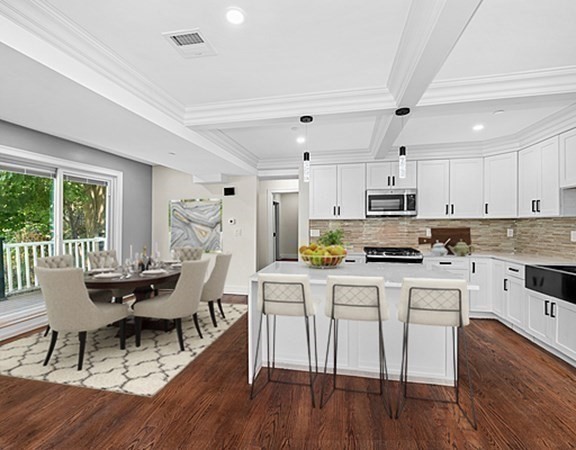 73 Marvin Road, Unit 73 Melrose, MA 02176 - Photo 3 of 24 Gallery Image 3